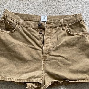 Cute carpenter shorts from urban outfitters